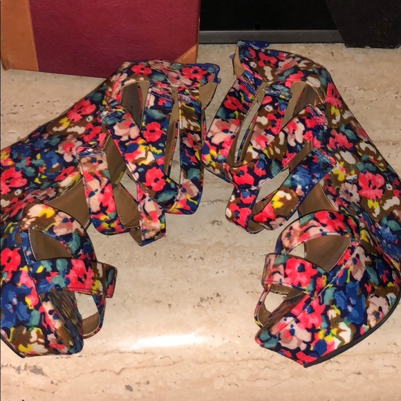 Wedges - Picture 2 of 4